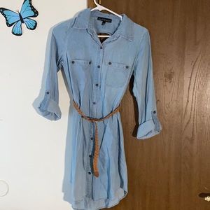 Small Jean Dress w Belt & Back Cutout